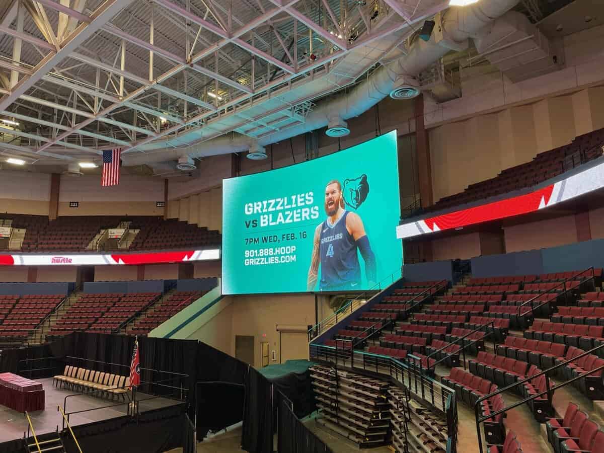 Curved LED Screen Sports Arena - Landers Center Southaven, MS